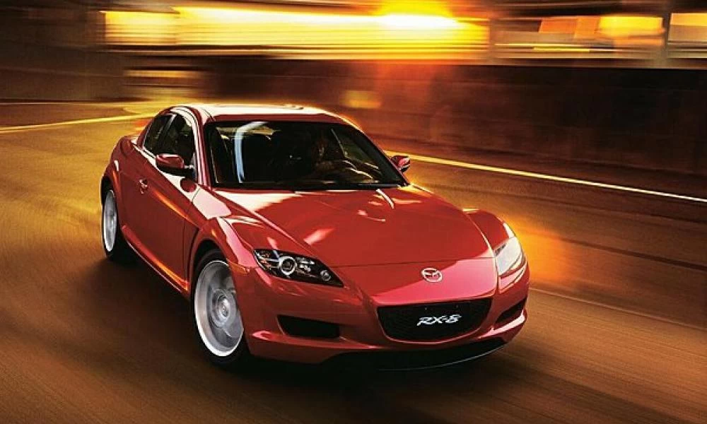  Η Tesla μπαίνει στην ελληνική αγορά και ζητά προσωπικό!